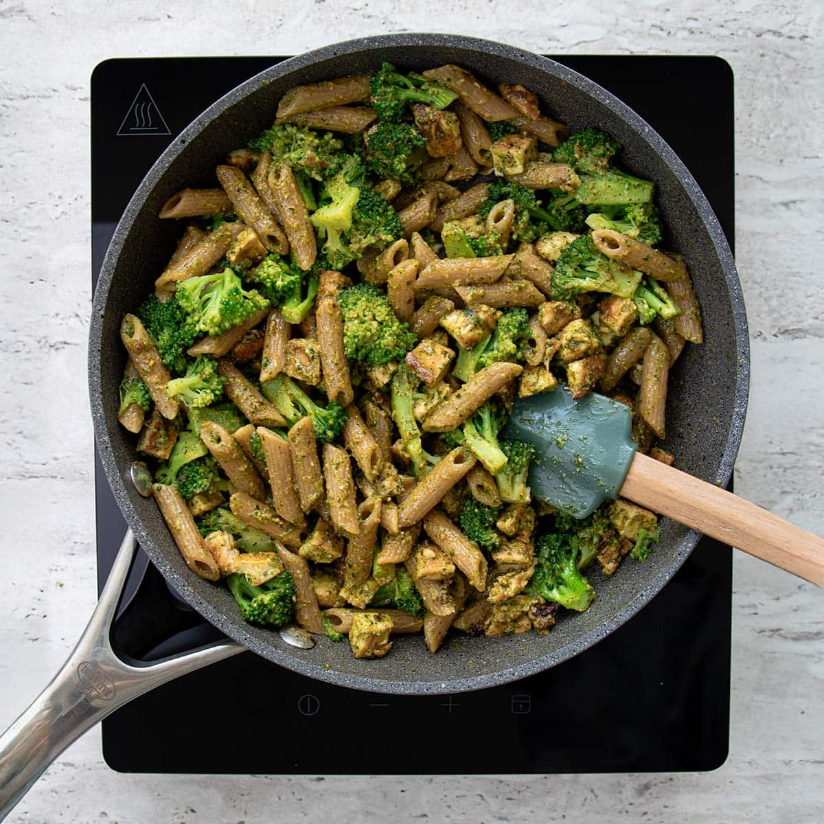 Makaronų su pesto instrukcijos: 3 žingsnis.