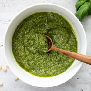 Pesto padažo receptas.