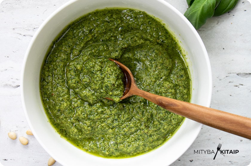 Pesto padažo recepto viršelis.